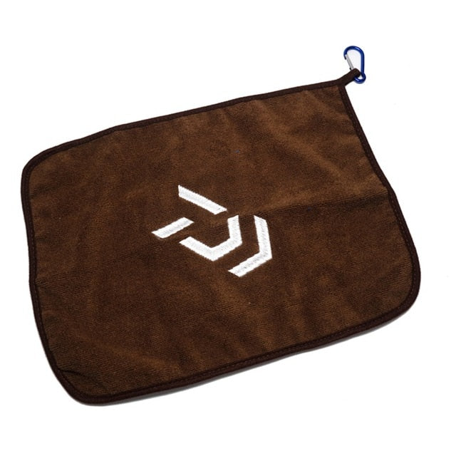 Daiwa Fishing Towel Fishing Clothing Thickening Non-stick Absorbent Outdoors Sports Wipe Hands Towel Hiking Fishing Equipment