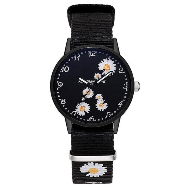 Small Daisy Wrist Watch Women Fashion Nylon Strap Dress Quartz Watch Simple Wild Girlfriends Couple Watch Birthday Gift Women